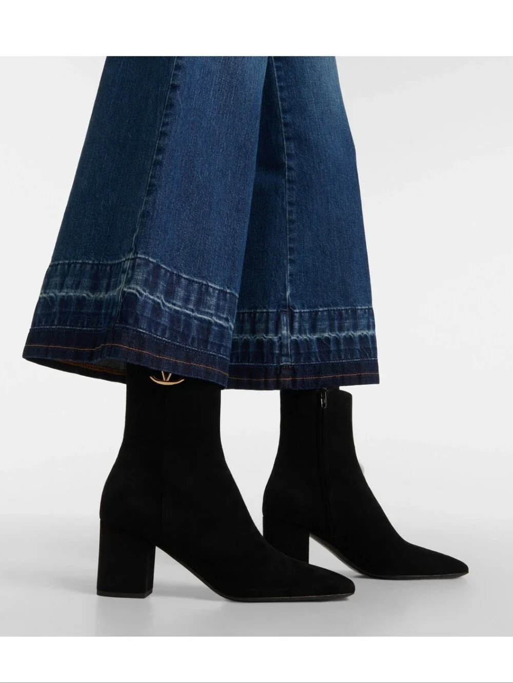 $1,490 Valentino Garavani Black V-Logo Suede Ankle Booties EU:38 US 8 BNIB